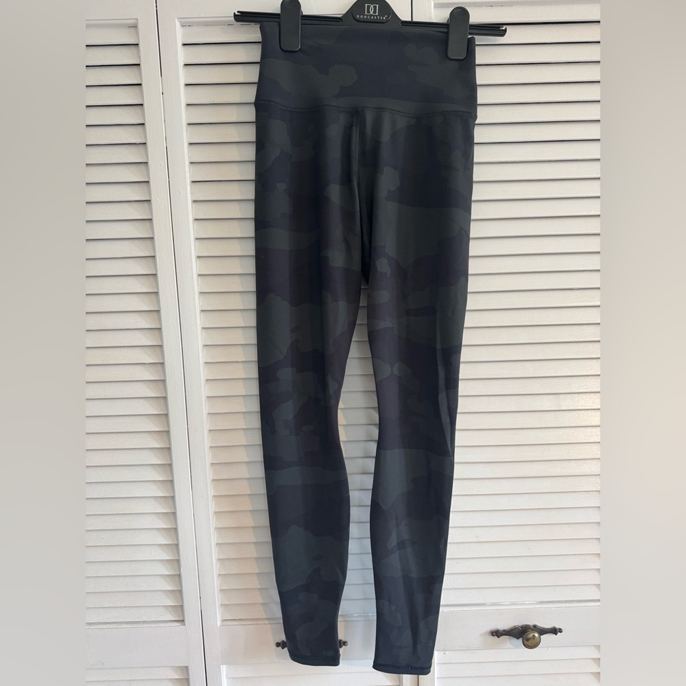 Alo High Waist Vapor Legging- medium